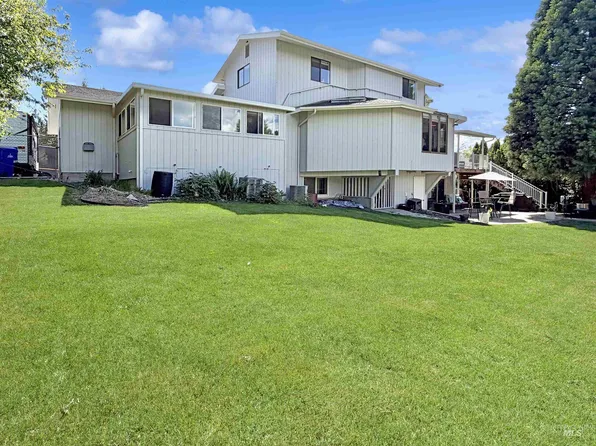385 W Shiloh Dr, Lewiston, ID 83501