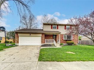 1013 Rio Ln, Dayton, OH 45429