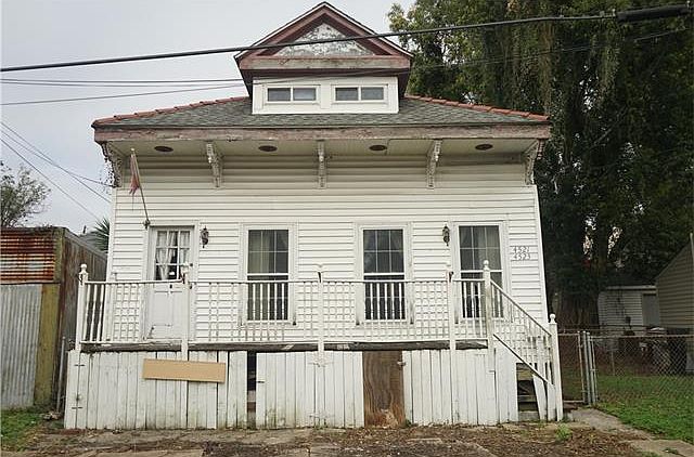 2nd image of 4521 Saint Peter St