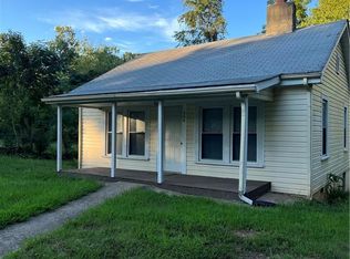 606 Loftus St, Eden, NC 27288