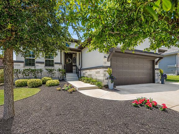 5th image of 186 Adina Dr