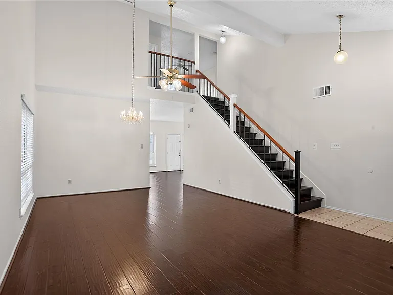 1211 Berrystone Trl — Photo 3
