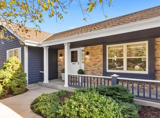 N77W15855 Crossway Dr, Menomonee Falls, WI 53051