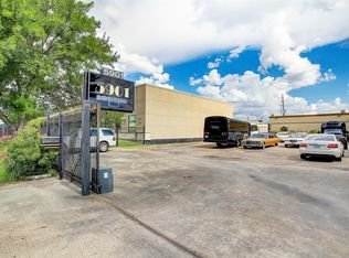 5901 Schumacher Ln, Houston, TX 77057