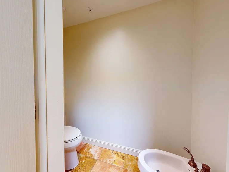 8100 E Camelback Rd #39 — Photo 25