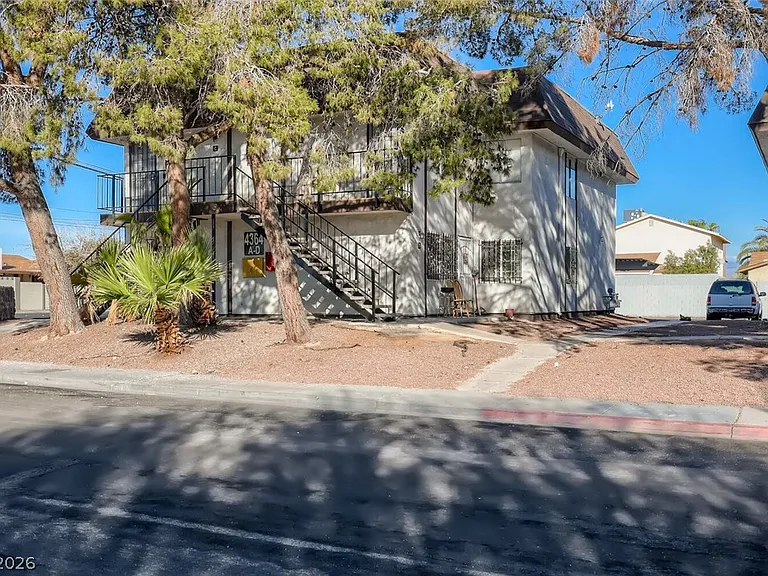 4364 Tara Ave #D — Photo 25