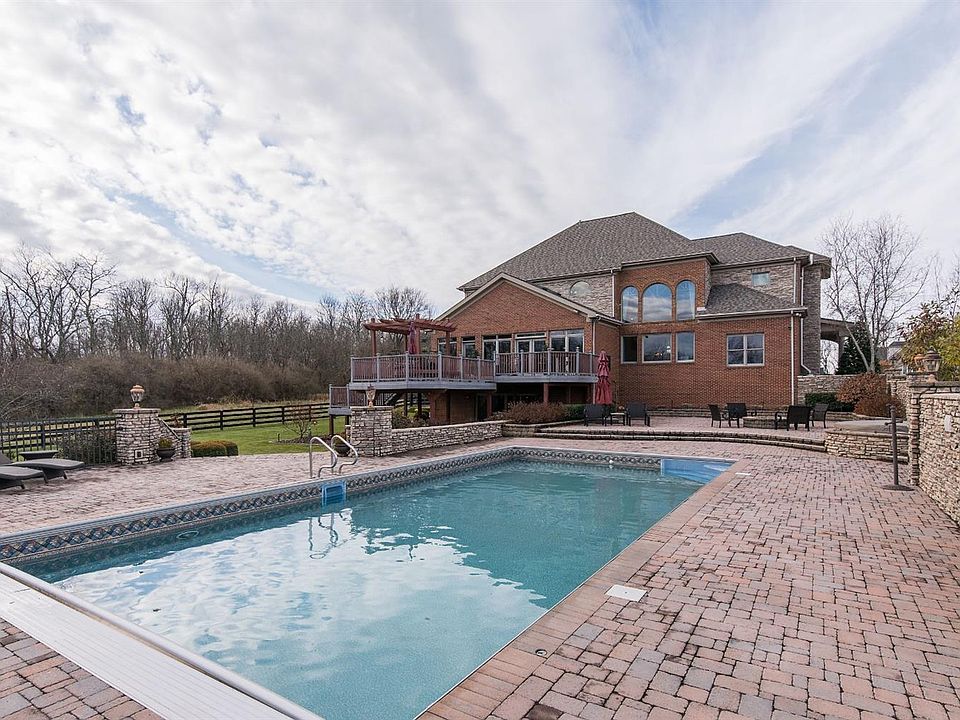 1st image of 117 Creek Rock Cir