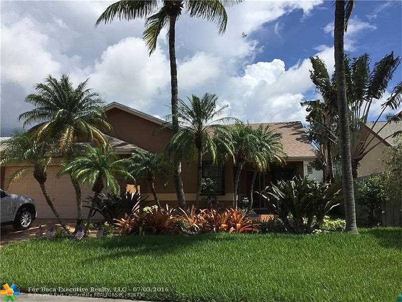 Home For Sale In Central Dania Heights 100