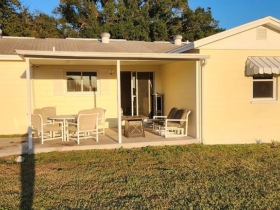 3rd image of 1221 Waters Edge Dr