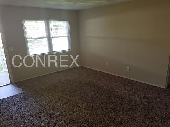 4th image of 10858 Sprucehill Dr