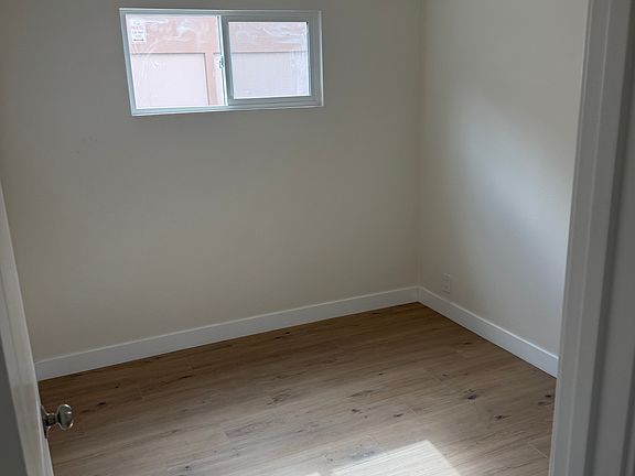 5th image of 6540 S Pickering Ave