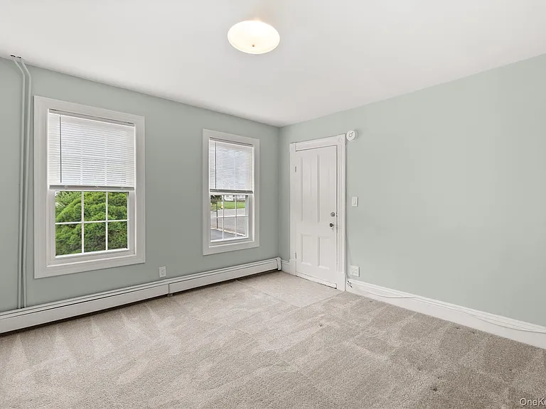 10 Dale Dr #1 — Photo 5