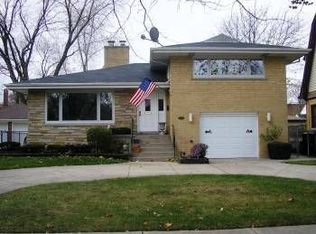 5938 N Kilbourn Ave, Chicago, IL