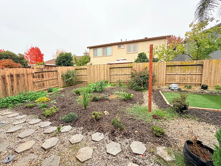 9016 Virginia Fife Way — Photo 31
