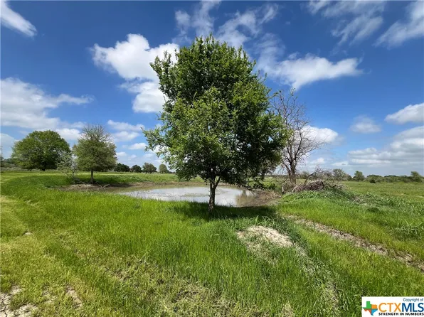 1565 Fm 153, Smithville, TX 78957