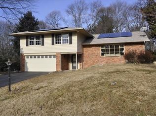 16505 Grande Vista Dr, Derwood, MD 20855