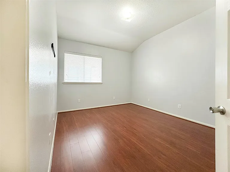 2910 Lemmingham Dr — Photo 12