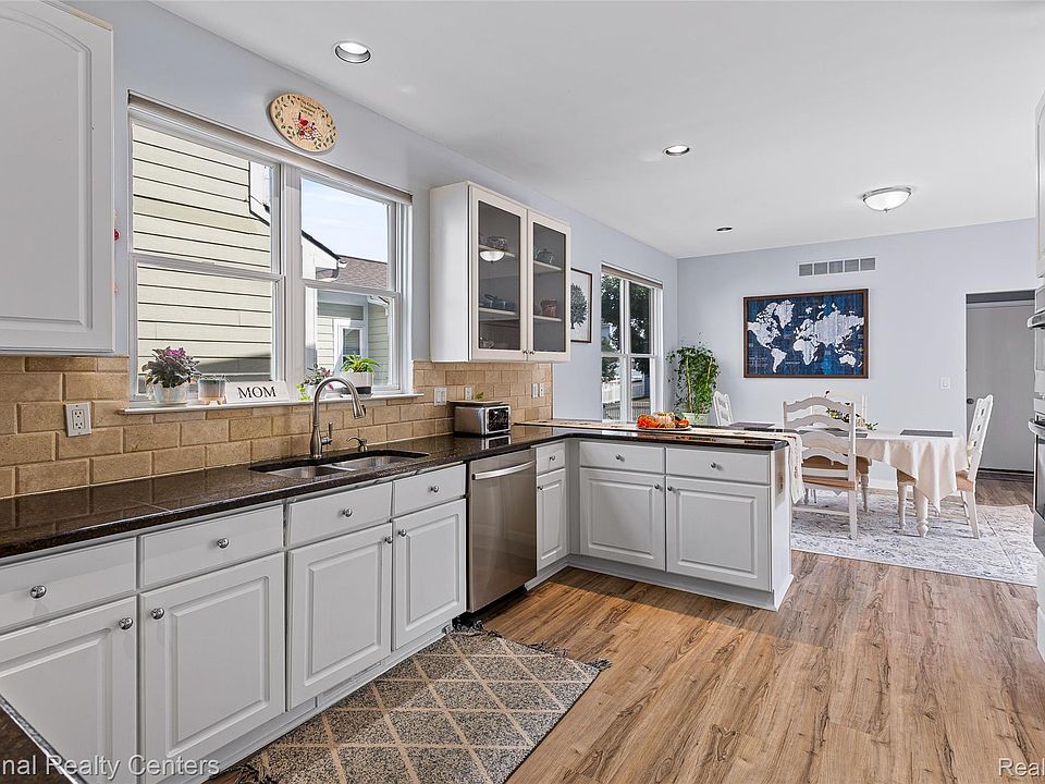 43145 Emerson Way, photo 20