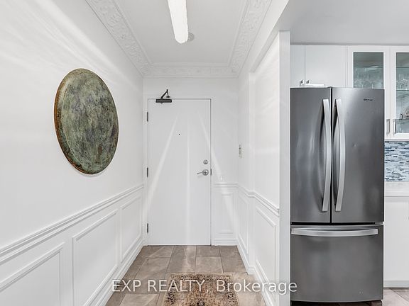 4th image of 2 Covington Rd #810