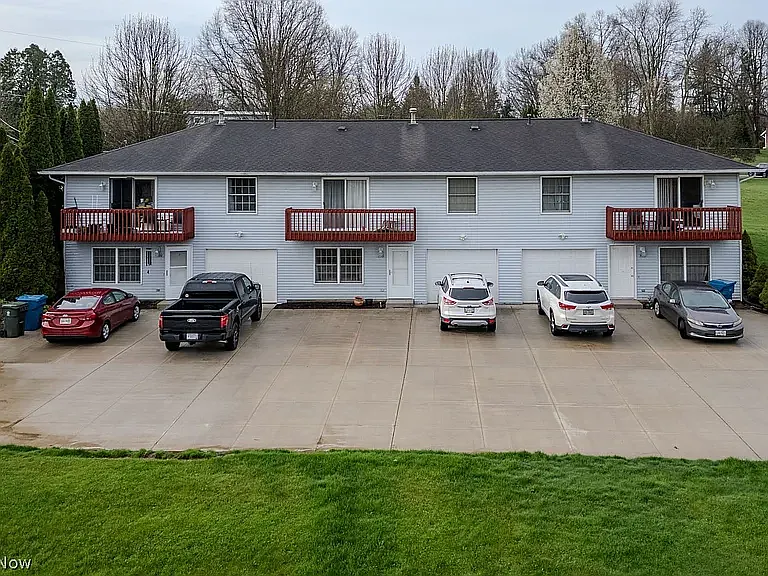 3198 Dewalt Dr — Photo 4