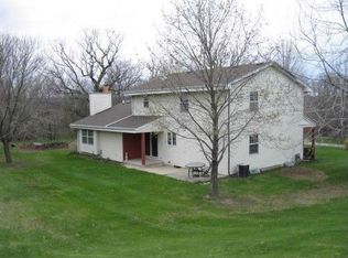 S40W34091 Highland Ct, Dousman, WI 53118