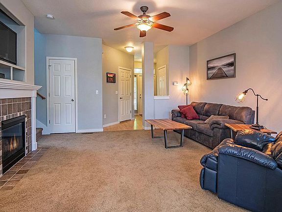 3rd image of 19573 Salmonberry Ct