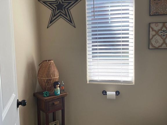 5th image of 7622 Brianna Ct SE