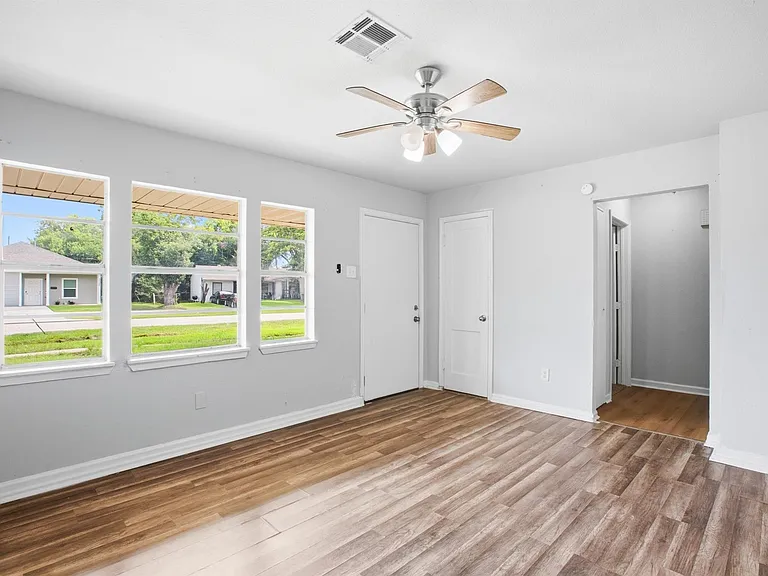 5326 Doulton Dr — Photo 3