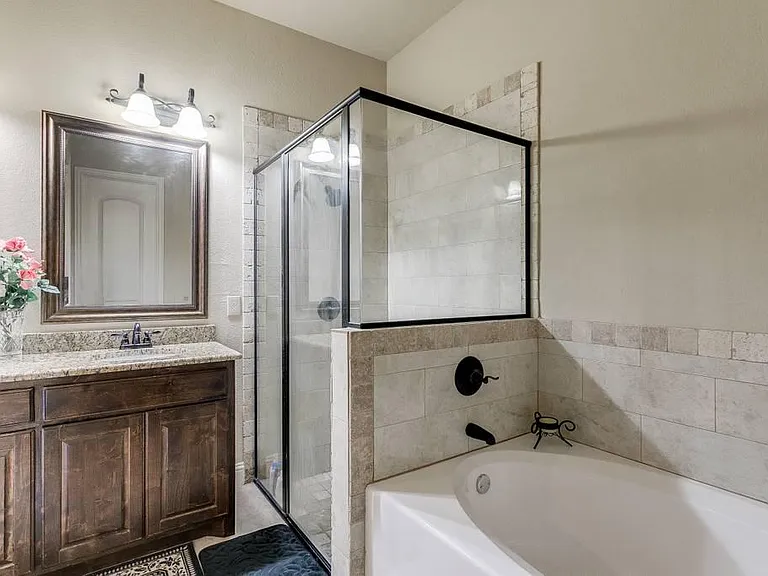 4119 Napoli Way — Photo 6