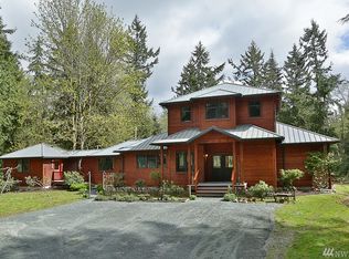 8071 Headlands Way, Clinton, WA 98236