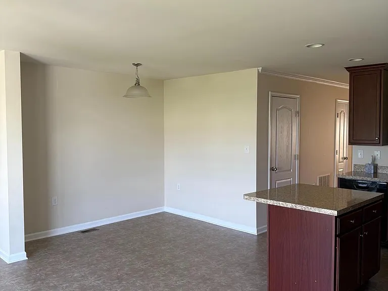 1130 Stallion St — Photo 4