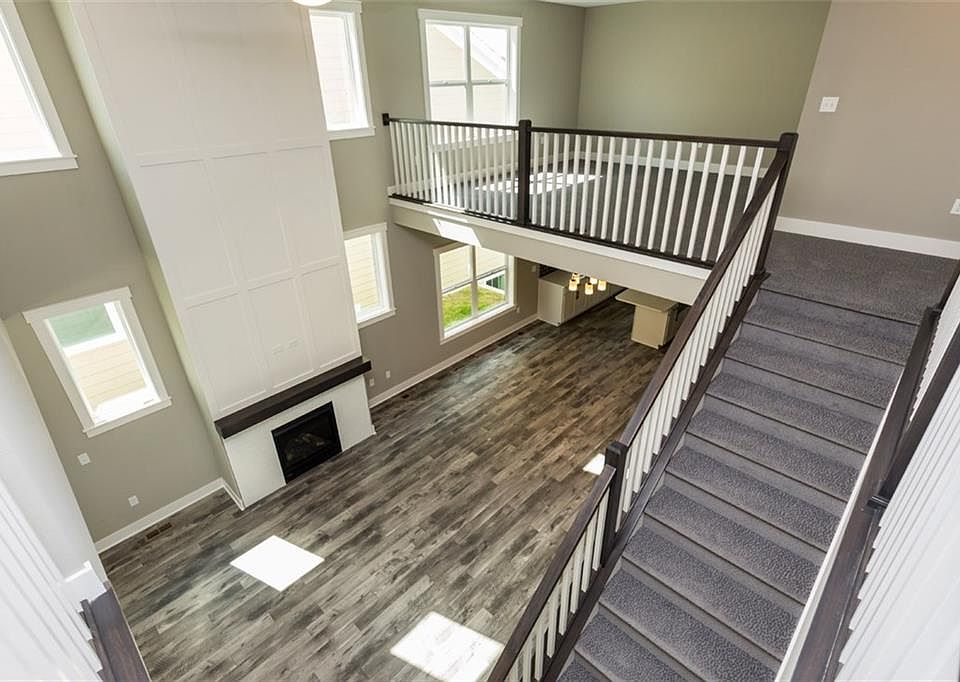 1st image of 505 S Blue Stone Way