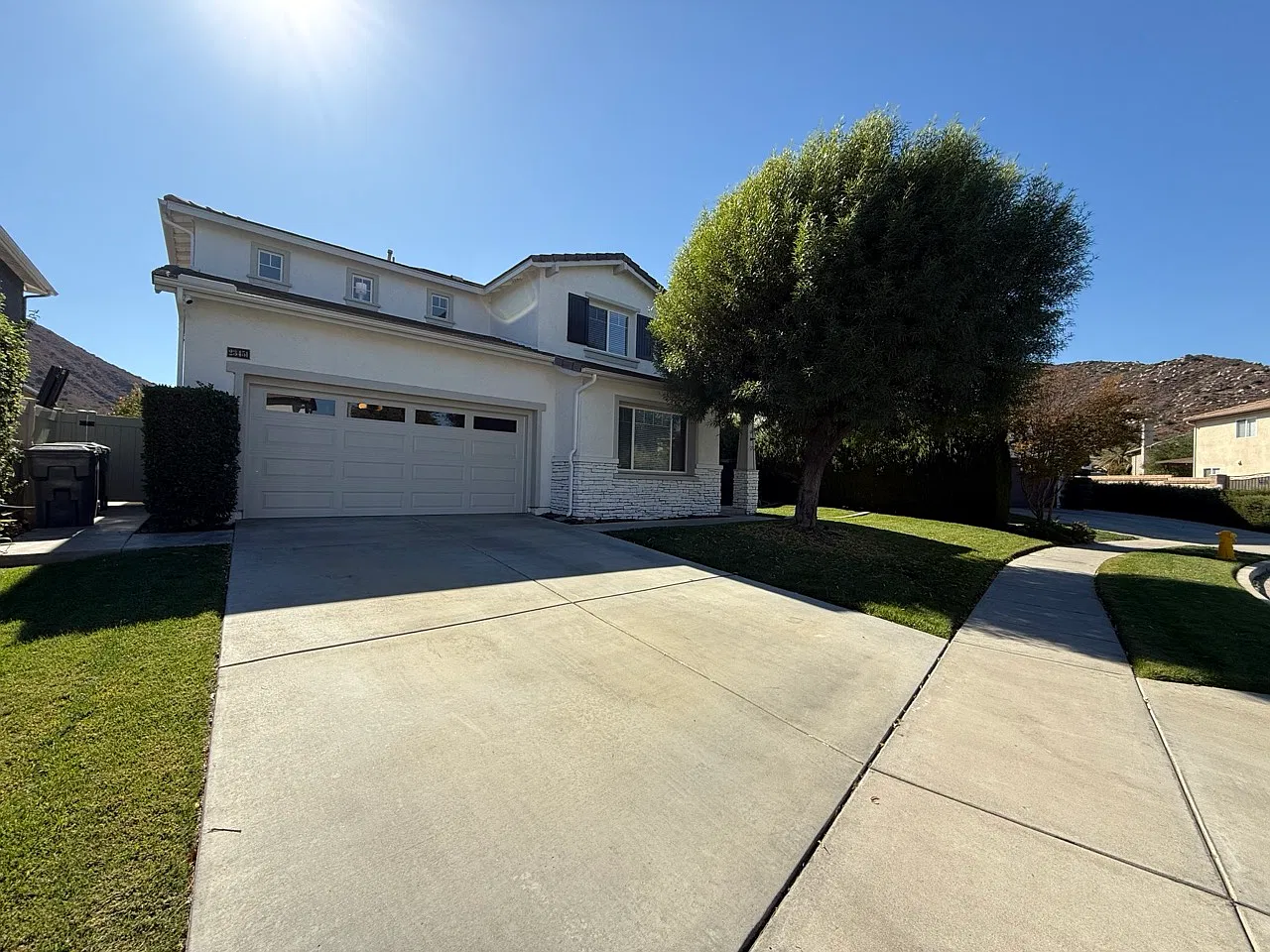 23451 Silverwood St — Photo 1
