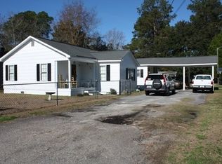 408 E Andrews St, Hemingway, SC 29554