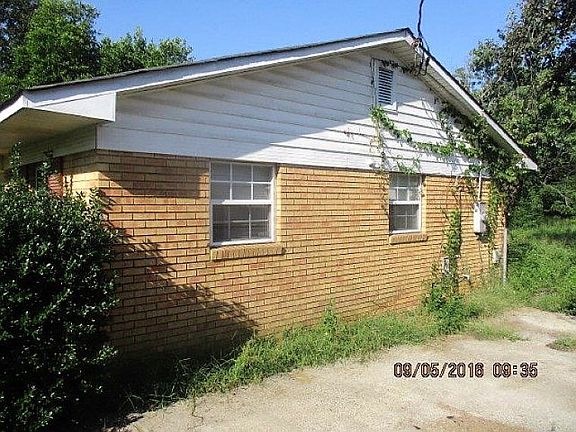 3rd image of 327 Cary Dr