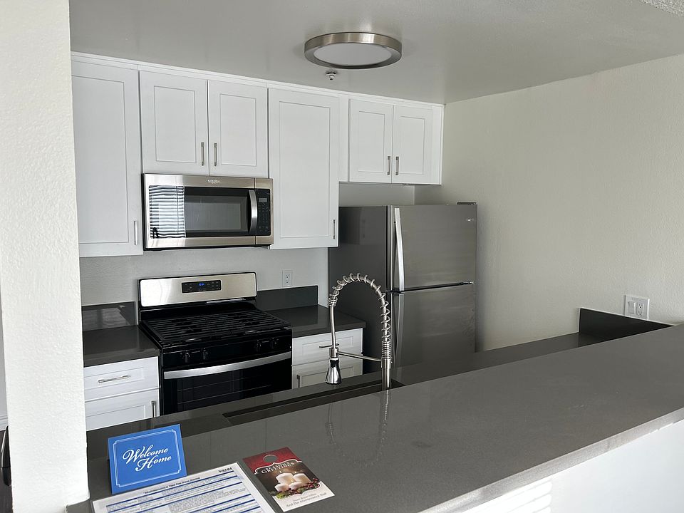 Almansor Villa Apartments - 401 Almansor St Alhambra CA | Zillow