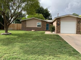 1510 W Bullock Ave, Artesia, NM 88210
