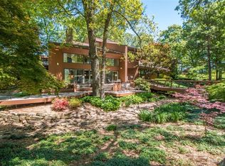 929 S Maestri Rd, Springdale, AR 72762