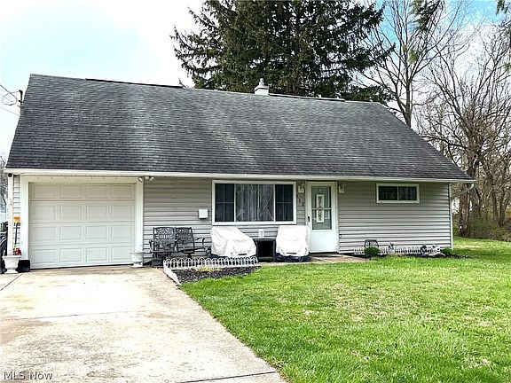 2nd image of 212 Westminster Ave