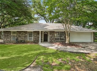 8 Karen Dr, Covington, LA 70433