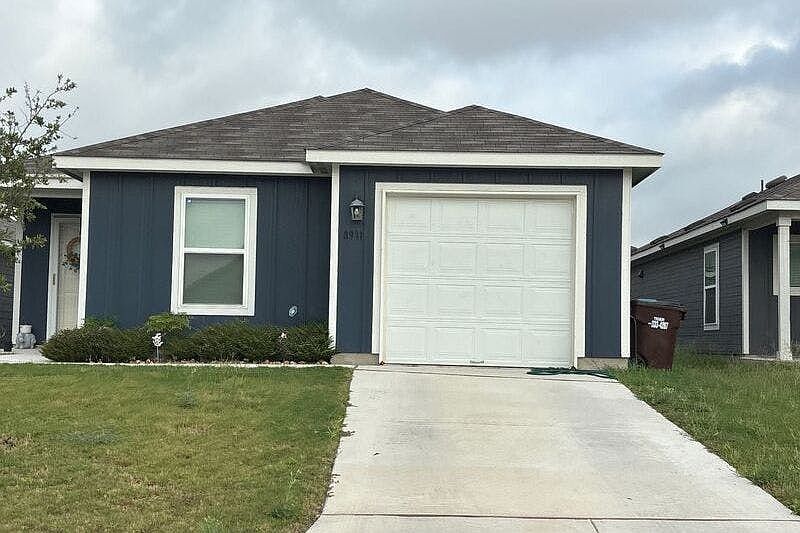1st image of 8931 Broad Wing Dr
