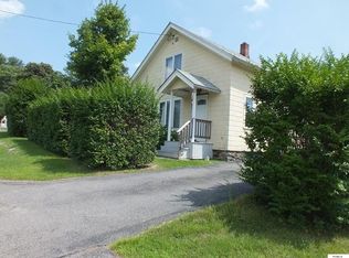 5 Curtain Ave, Mayfield, NY 12117