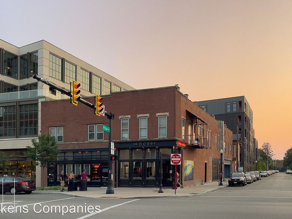 1st image of 893 N High St APT 202