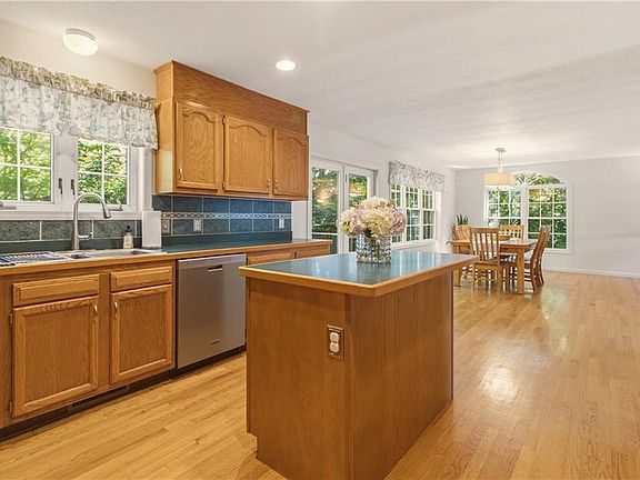 5th image of 5 Wingate Rd