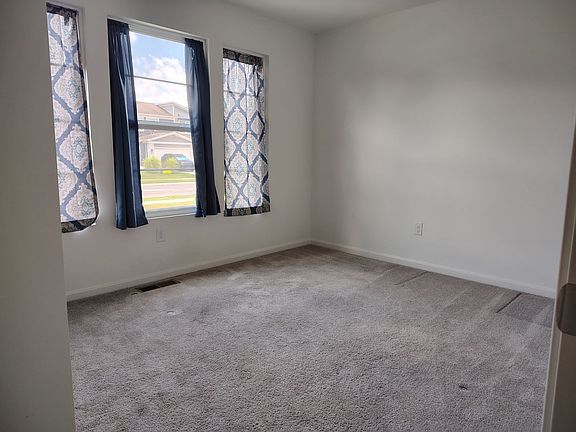 5th image of 1458 Catford Ct