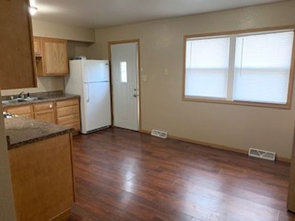 2nd image of 770 Grand Blvd APT 7