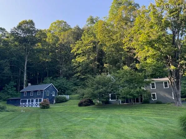 53 Brooks Rd, Pine Plains, NY 12567