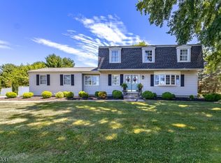 2 Quail Run, Long Valley, NJ 07853