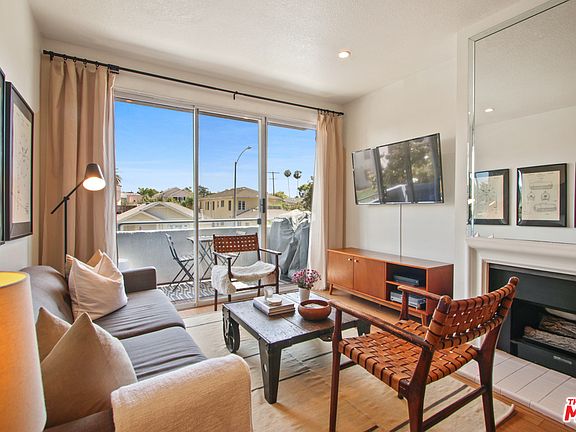 5th image of 5051 Rosewood Ave APT 108