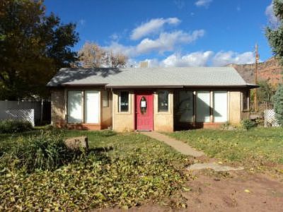 37 E 200 N, Kanab